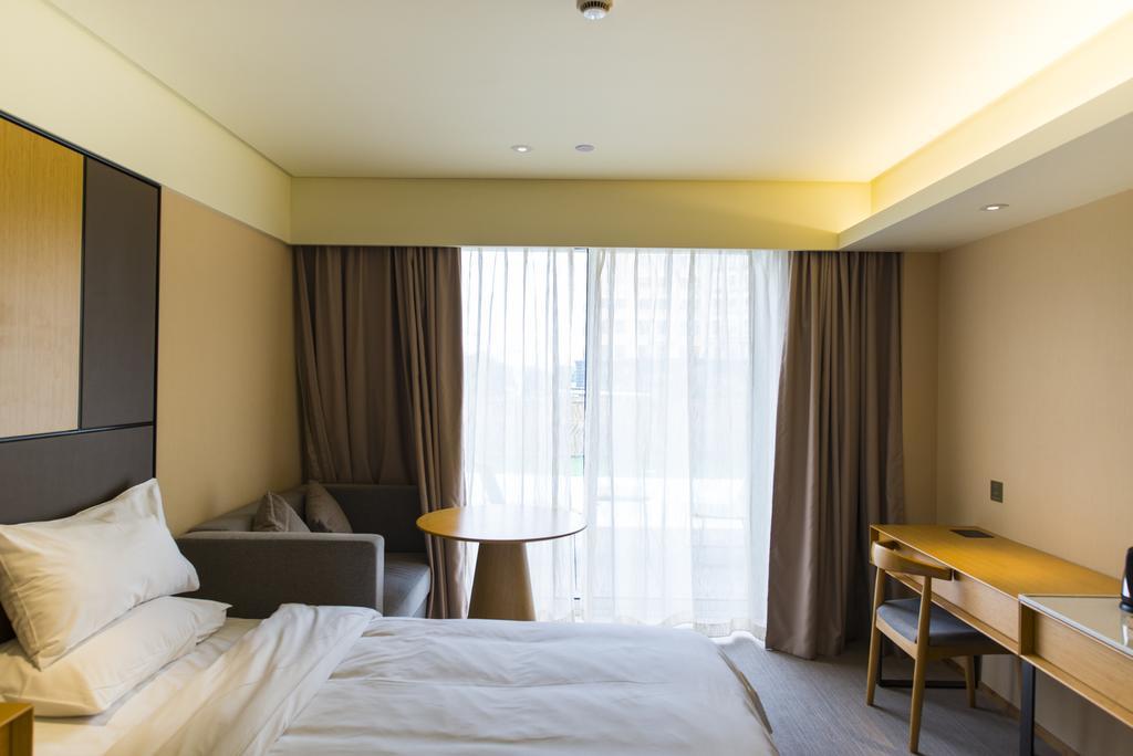 Ji Hotel Shanghai Hongqiao Wuzhong Road Exterior photo